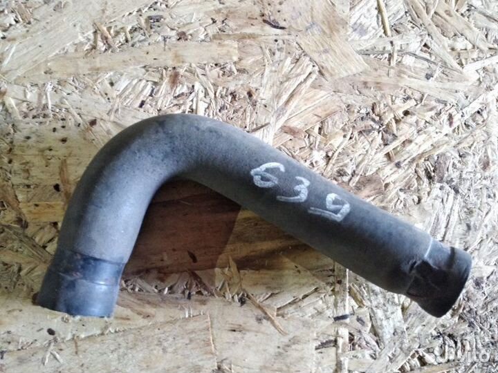 Патрубок системы охлаждения Mercedes Vito W639 2.2