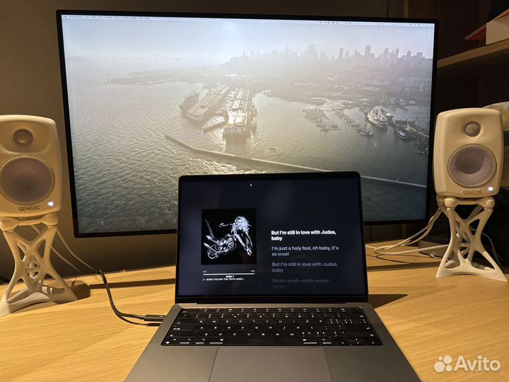 Стойки - подставки для Genelec G One / 8010 / 6010