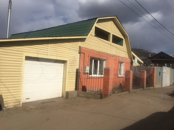 Дом 135 м² на участке 6,5 сот.