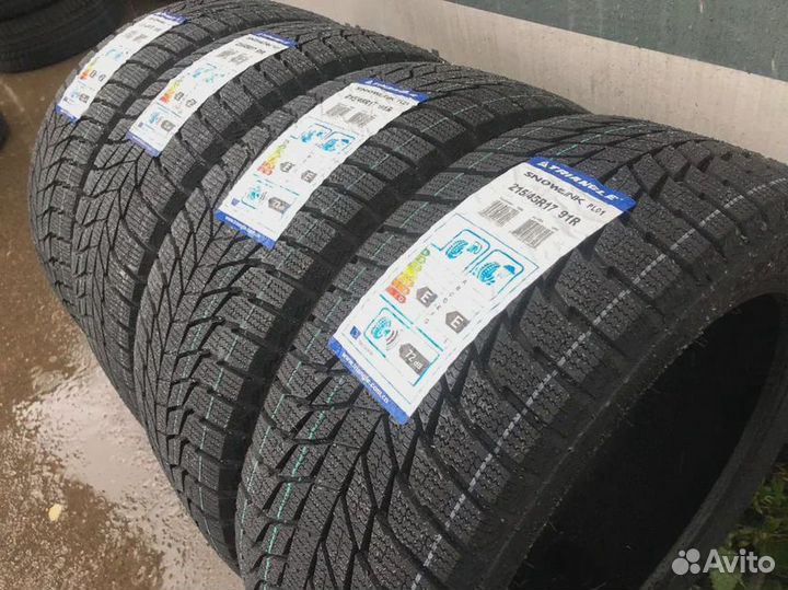 Triangle PL01 215/45 R17