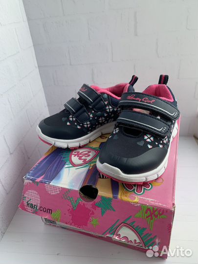 Кроссовки для девочки