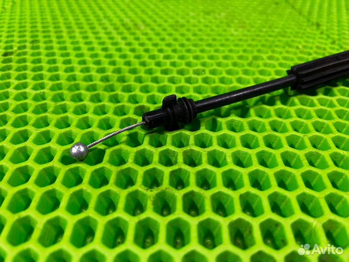 Трос капота Volkswagen Touareg NF 7P5 crca 2013