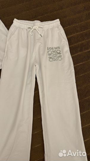 Костюм женский