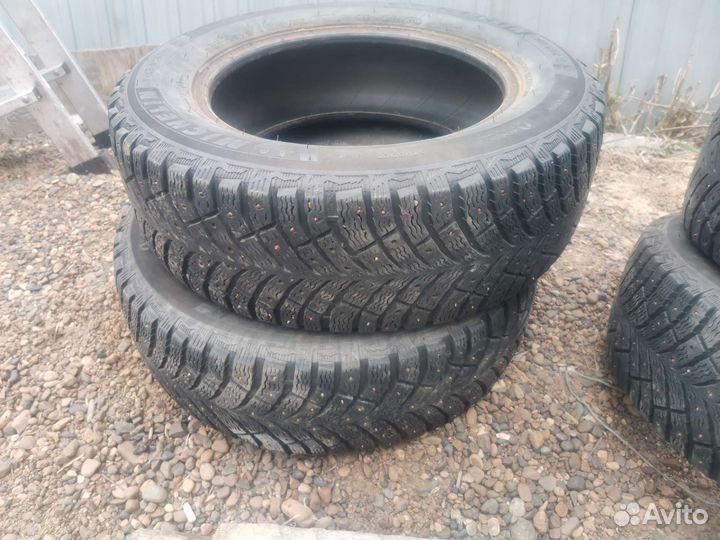 Michelin X-Ice North 4 195/65 R15