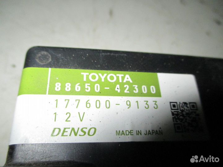 Блок управления кондиционера (Toyota RAV4)