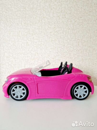 Кукла Barbie и розовый кабриолет