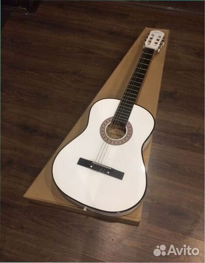 Гитара классическая Belucci BC3805 WH