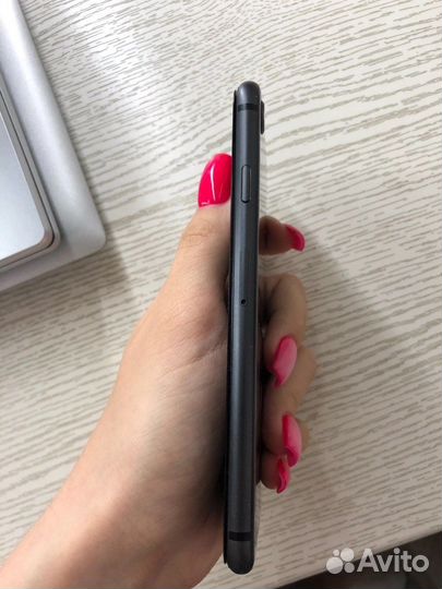 iPhone 8