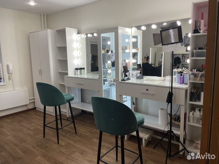 Аренда рабочего места бровист, визажист, причёски