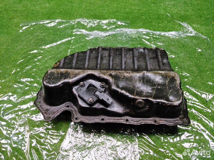 Поддон Volkswagen Passat B7 B7 cdab 2011