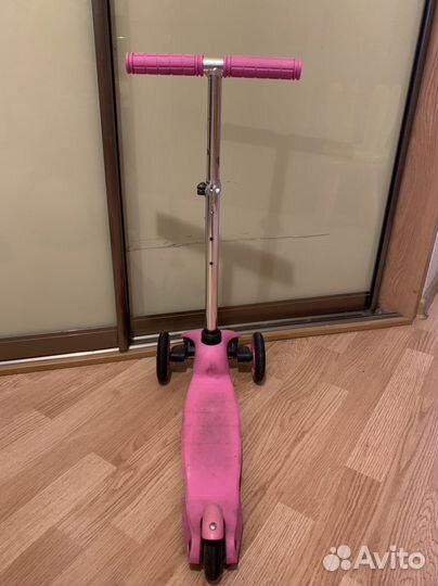 Самокат трехколесный scooter