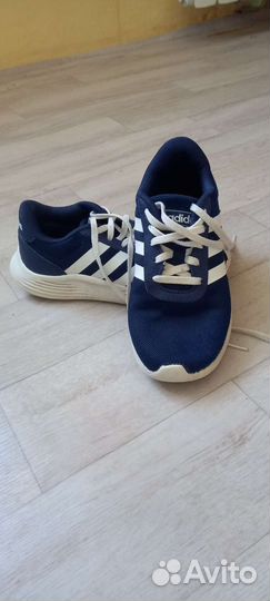 Кроссовки adidas