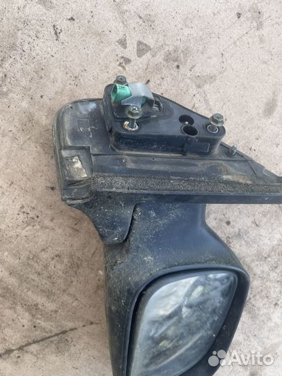 Правое зеркало suzuki ignis