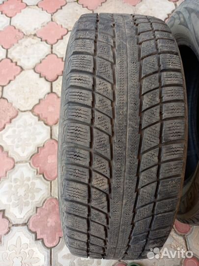 Triangle TR777 235/60 R18