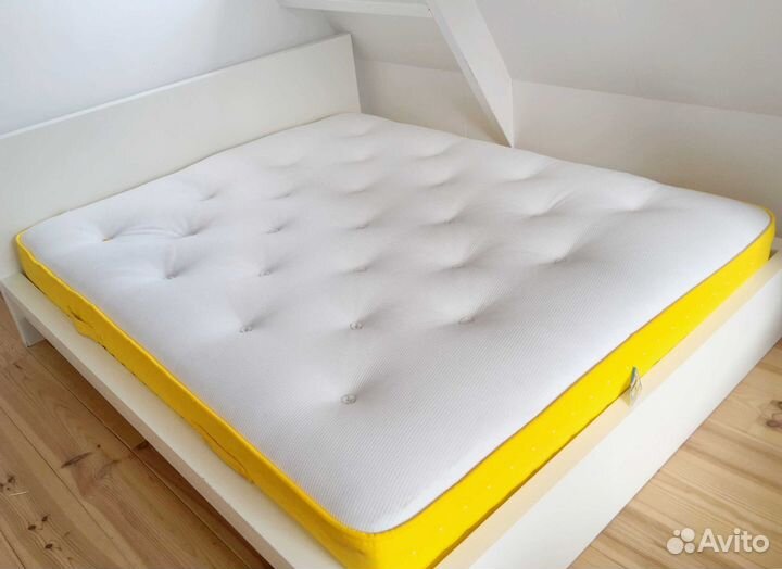 Матрас жесткий