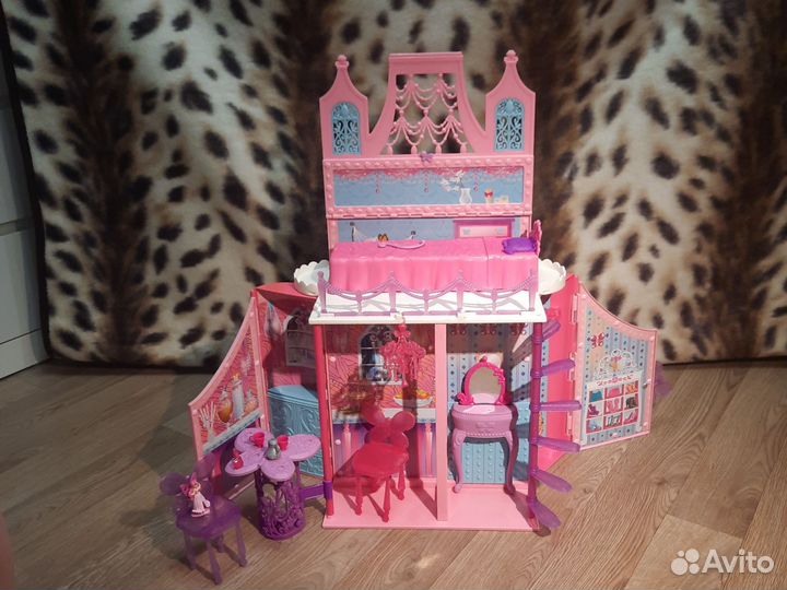 Игрушка домик-чемоданчик для барби