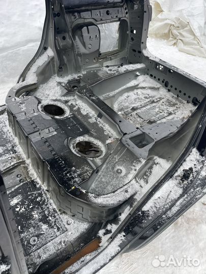 Крыло заднее правое range rover l322