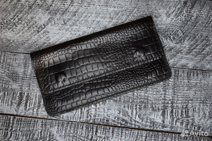 Чехол для телефона на магнитах ручной работы