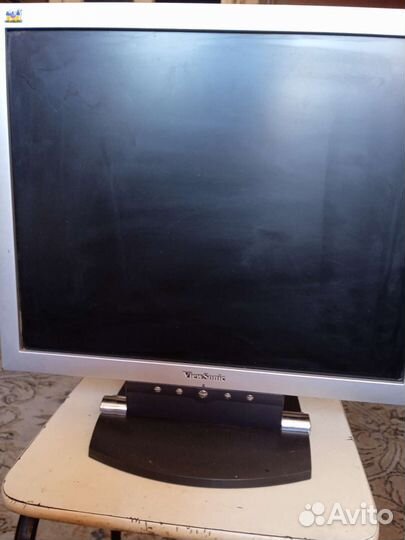 Монитор Samsung