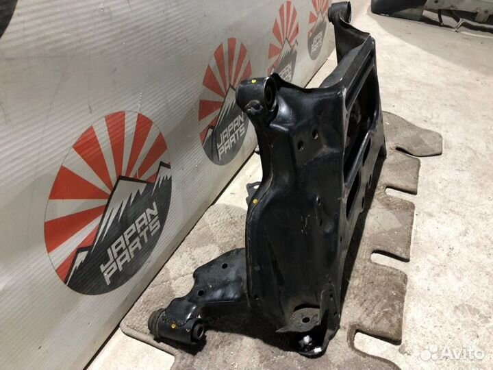 Подрамник Nissan X-Trail