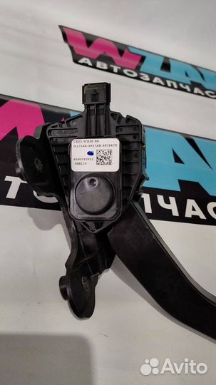 Педаль газа Ford Mustang 6 S550 рест. 2018