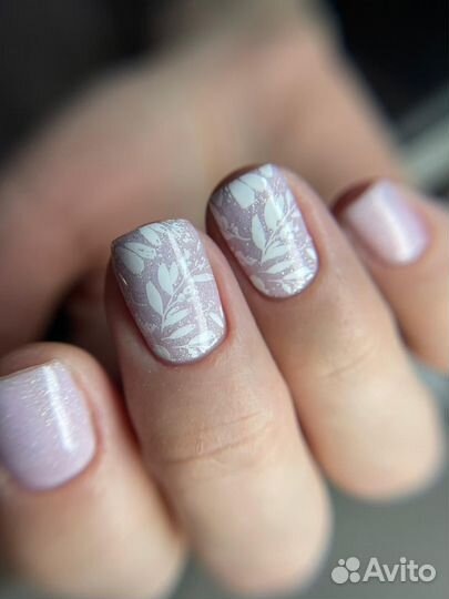 Нужна модель на маникюр