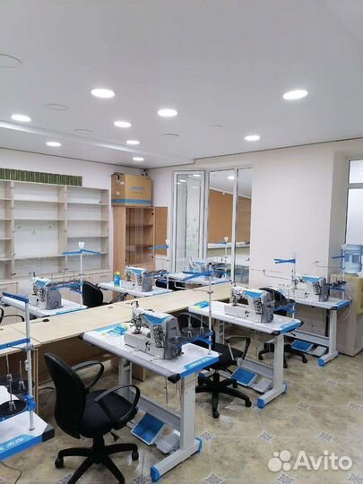 Швея, Закройщик одежды