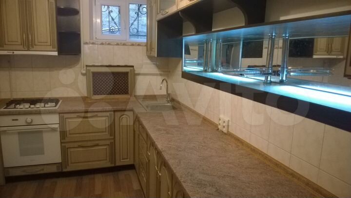 Дом 200 м² на участке 6 сот.