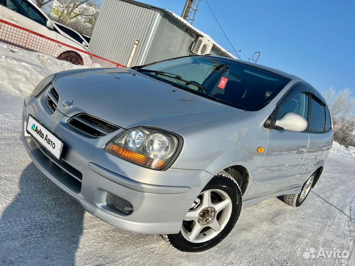 Nissan Tino 2.0 CVT, 2001, 250 000 км