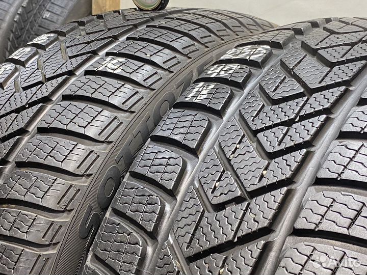 Pirelli Winter Sottozero 3 235/40 R18