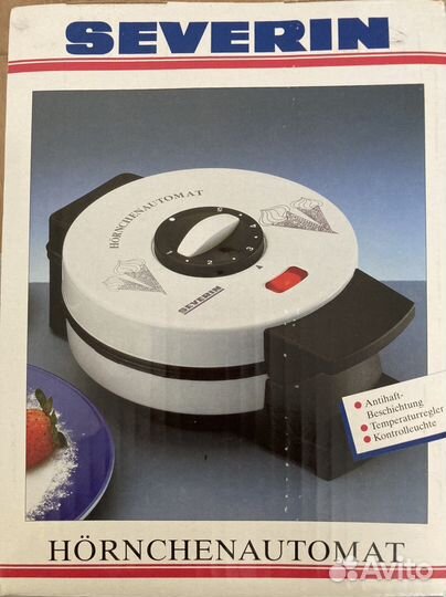 Электрическая вафельница новая