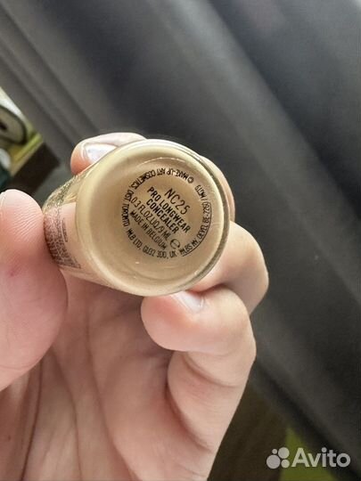 Консилер MAC Pro Longwear