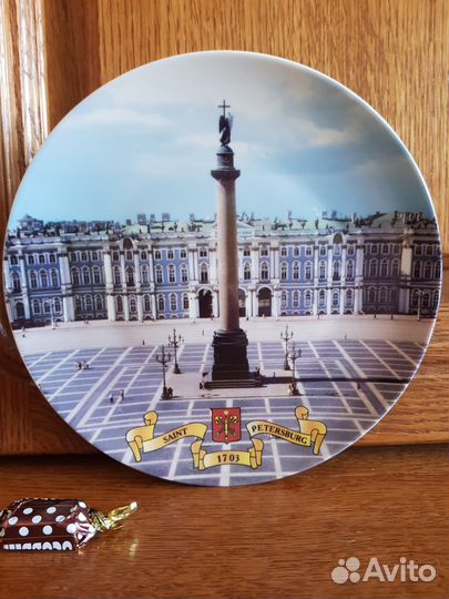 Тарелки коллекционные настенные