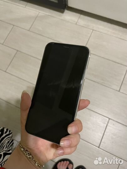 Мобильные телефоны бу iPhone 11 64 гб