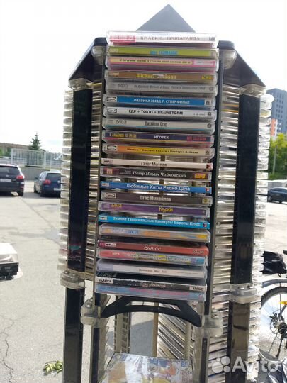 Стойка под 230 дисков CD