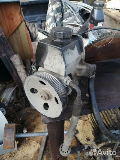 Насос гура мерседес w210 с220w202