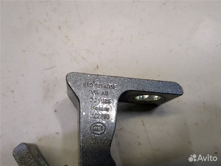 Петля двери Volkswagen Jetta 7 2018, 2019