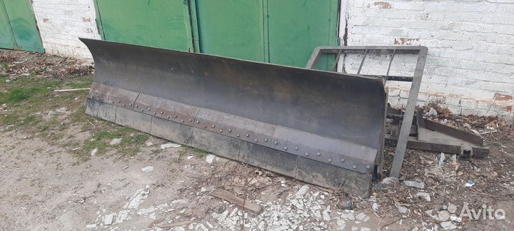 Лопата отвал трактор