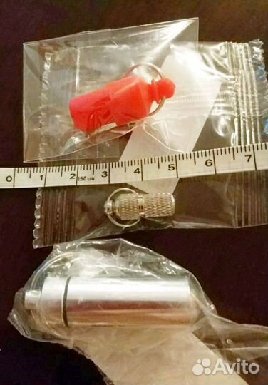 Одежда L, поводок, обувь, расческа, пакетики