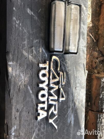 Шильдики Камри ACV 30 кузов