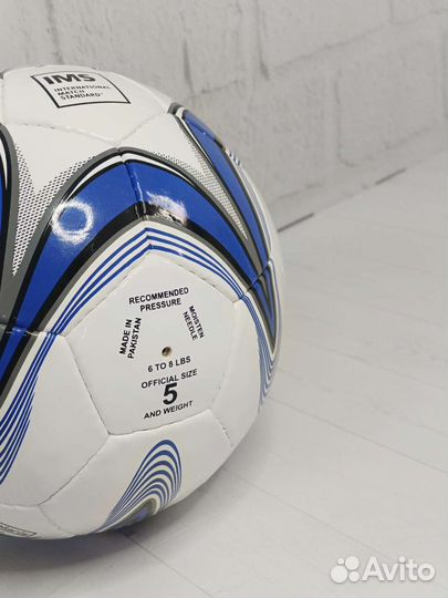 Футбольный мяч