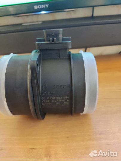 0281002956 - 03L906461A. дмрв Расходомер воздуха