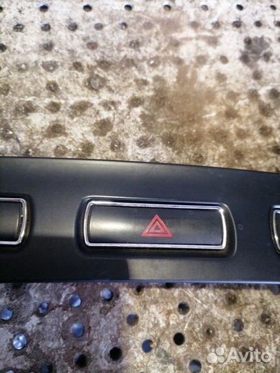 Рамка центральная в торпедо Ford Mondeo 4