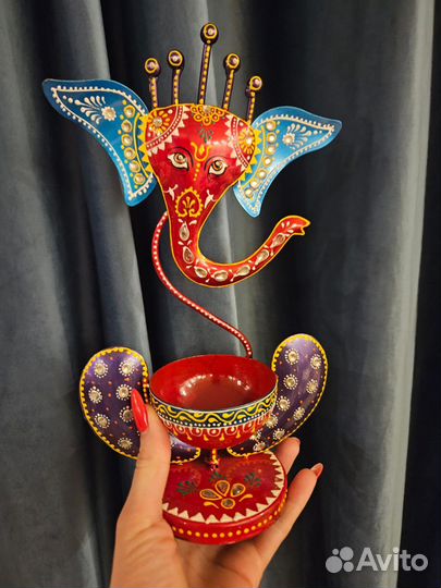 Подсвечник интерьерный