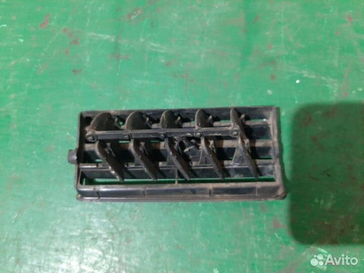 Дефлектор воздушный передний Citroen C4 хэтчбек