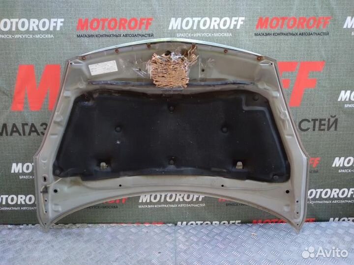 Капот Тойота Виш ZNE10 (2 модель) светлый А029