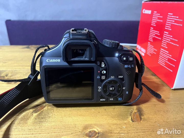 Canon 1100d полный комплект в идеале