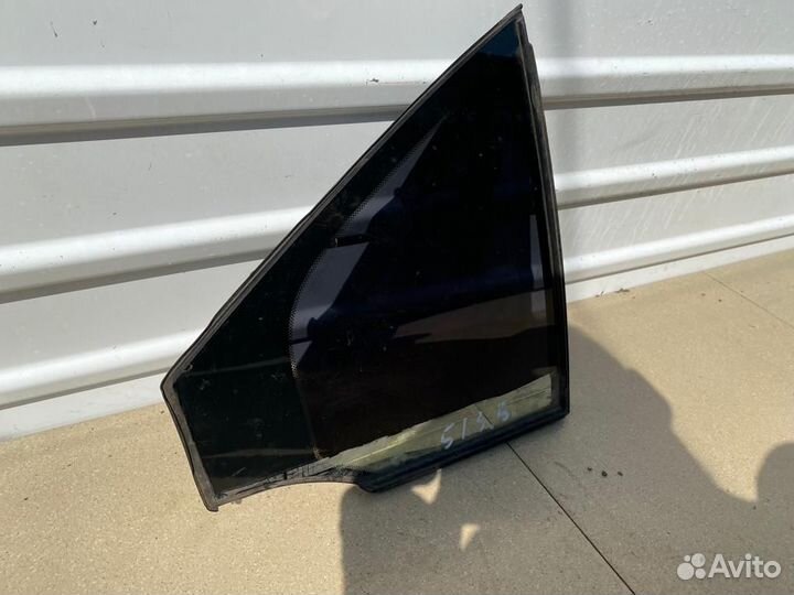 Стекло треугольник заднее правое Nissan Primera P1