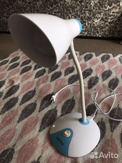 Лампа настольная