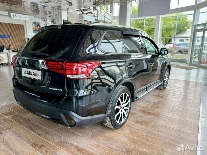 Mitsubishi Outlander 2.0 CVT, 2018, 130 223 км